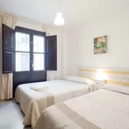 Alhambra Host Apartment Granada