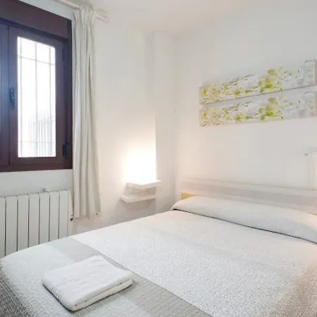 Alhambra Host Apartment *